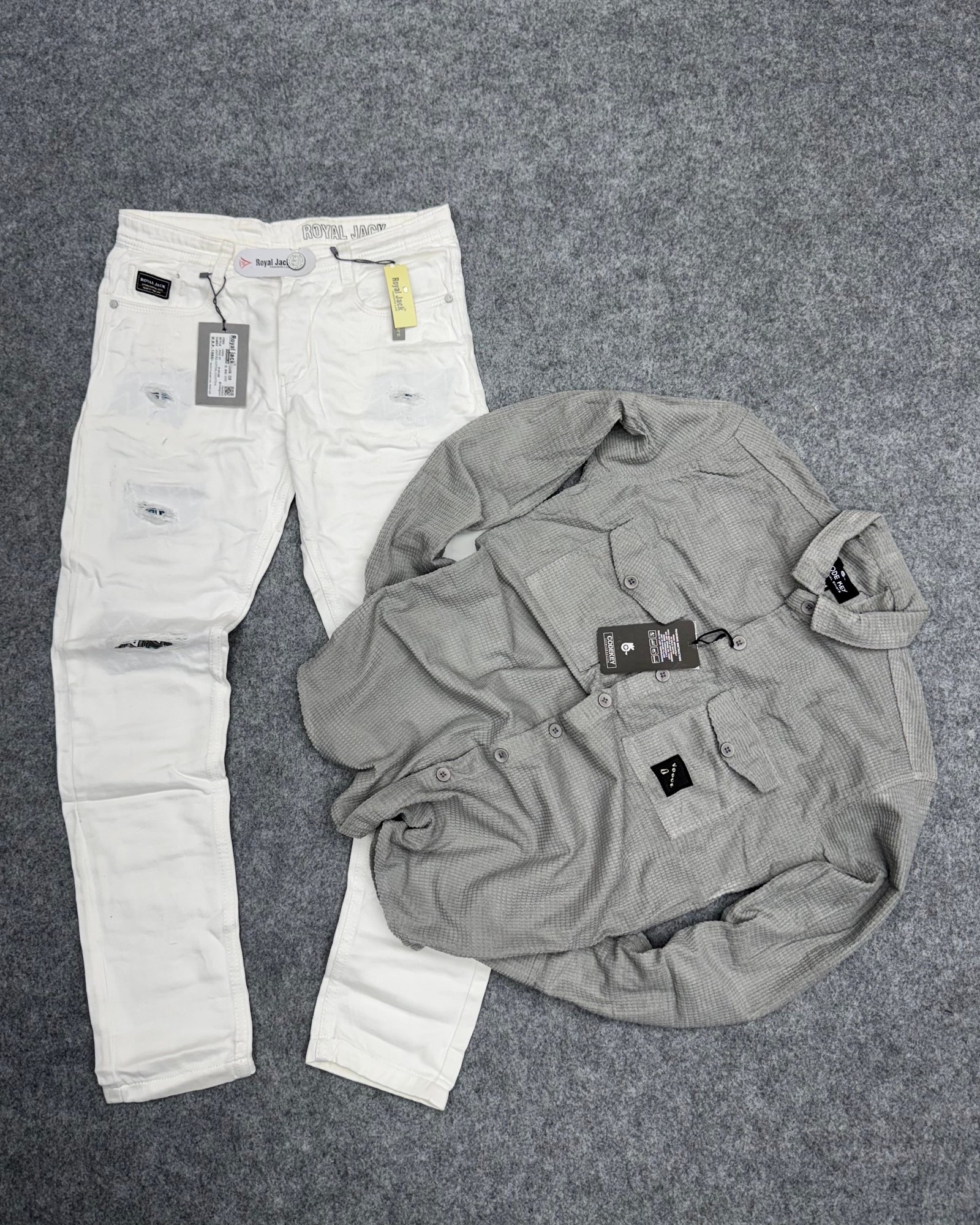 White jean ( torn ) & Courdry Shirt ( Double Pocket )