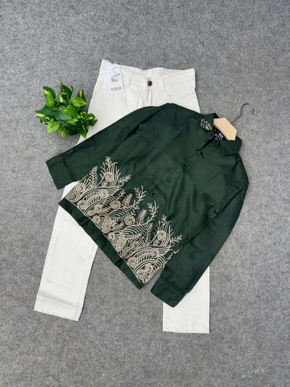 Bottom Embroidery + Momfit